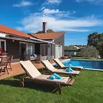 Rubini Villa *